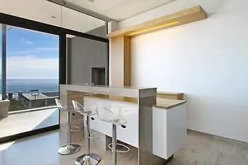 Hamaya Camps Bay 0*,